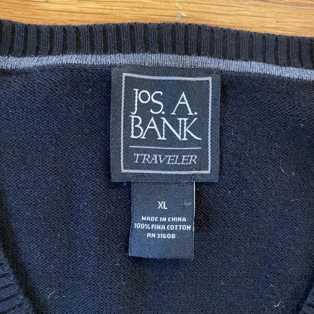 Jos A Bank Traveler Sweater Mens XL Black Pima Cotton V Neck Pullover Knit